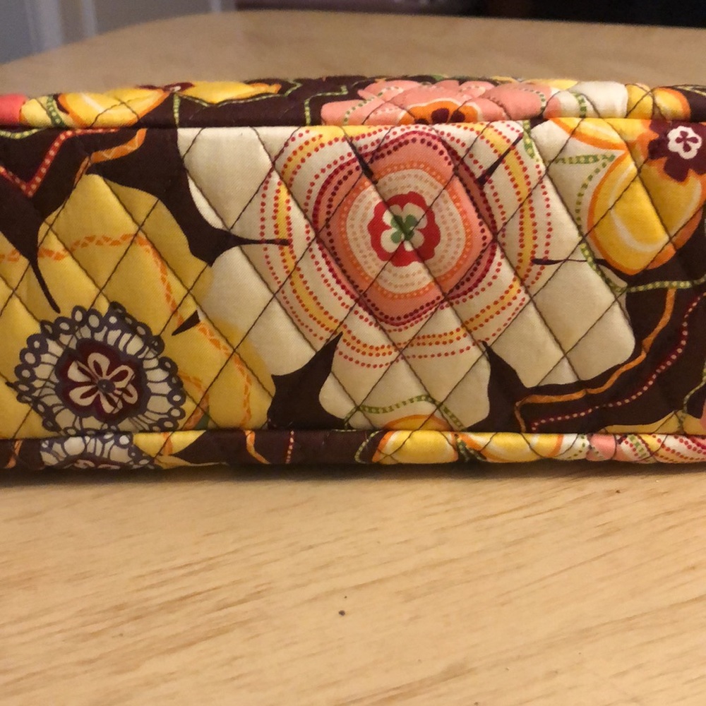Floral Vera Bradley bag! - Picture 4 of 5